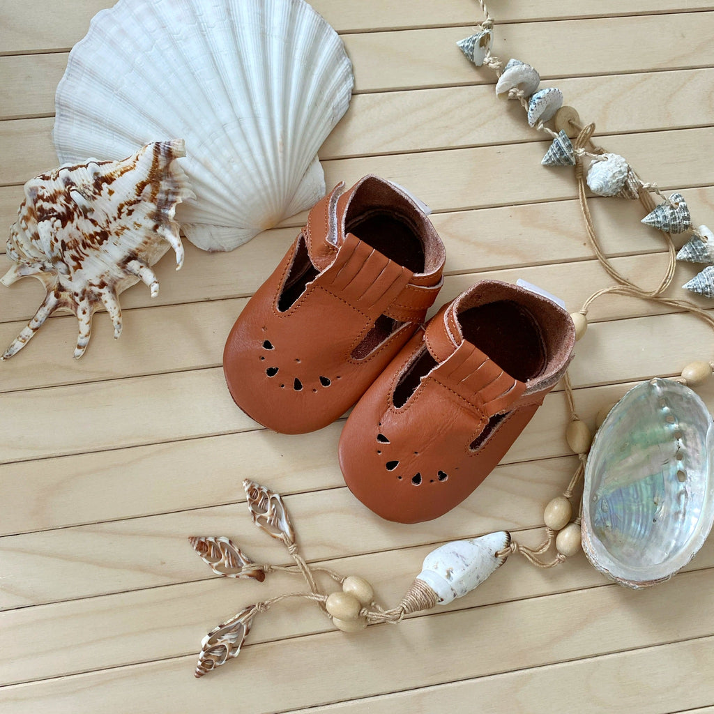 Babyslofjes sandalen bruin mood