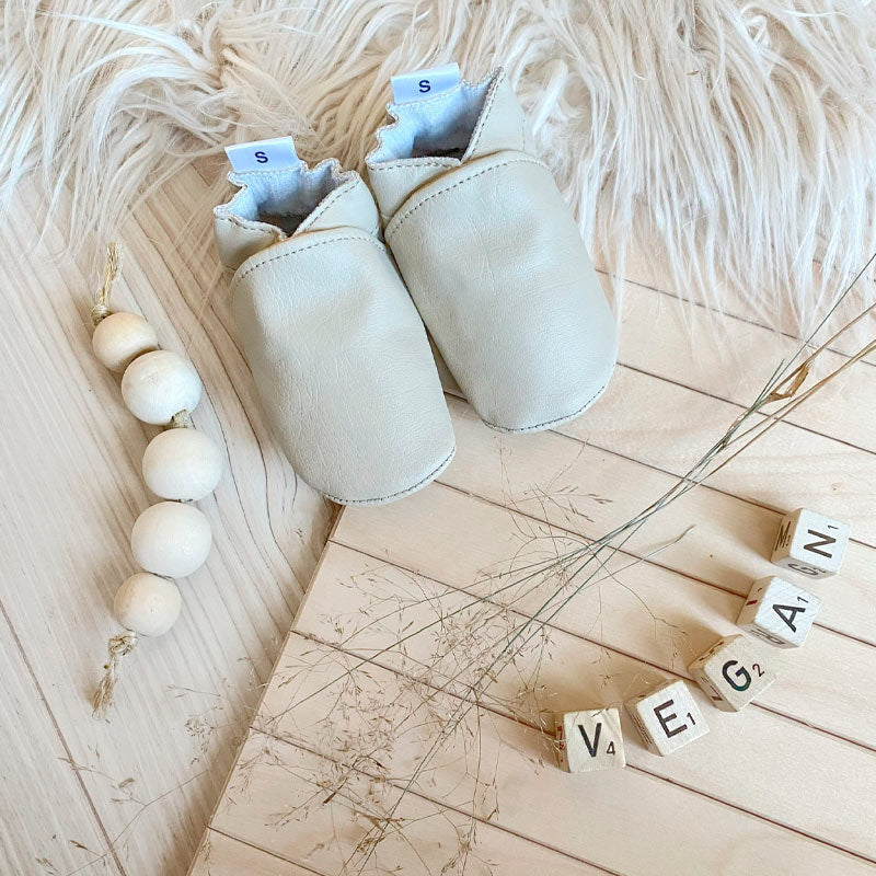 vegan babyslofjes effen wit mood